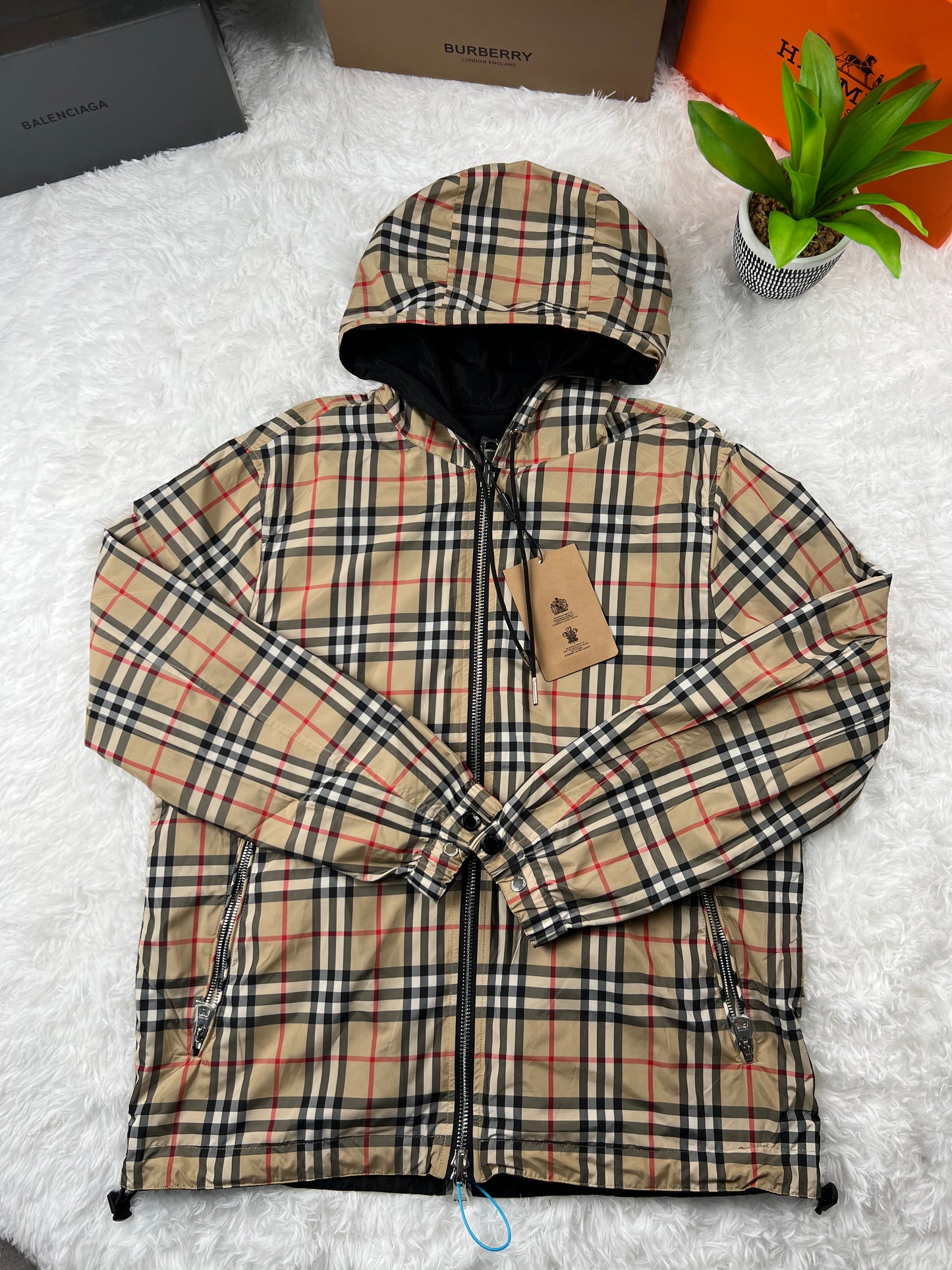 BB men’s reversible windbreaker