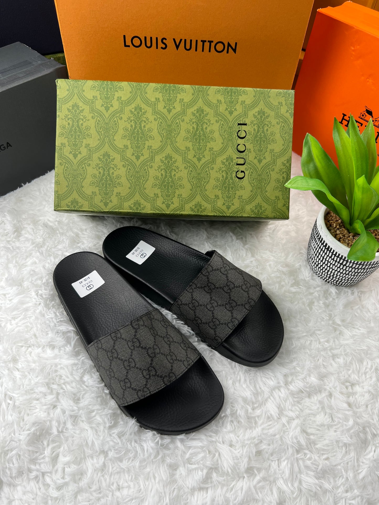 Gucci slides