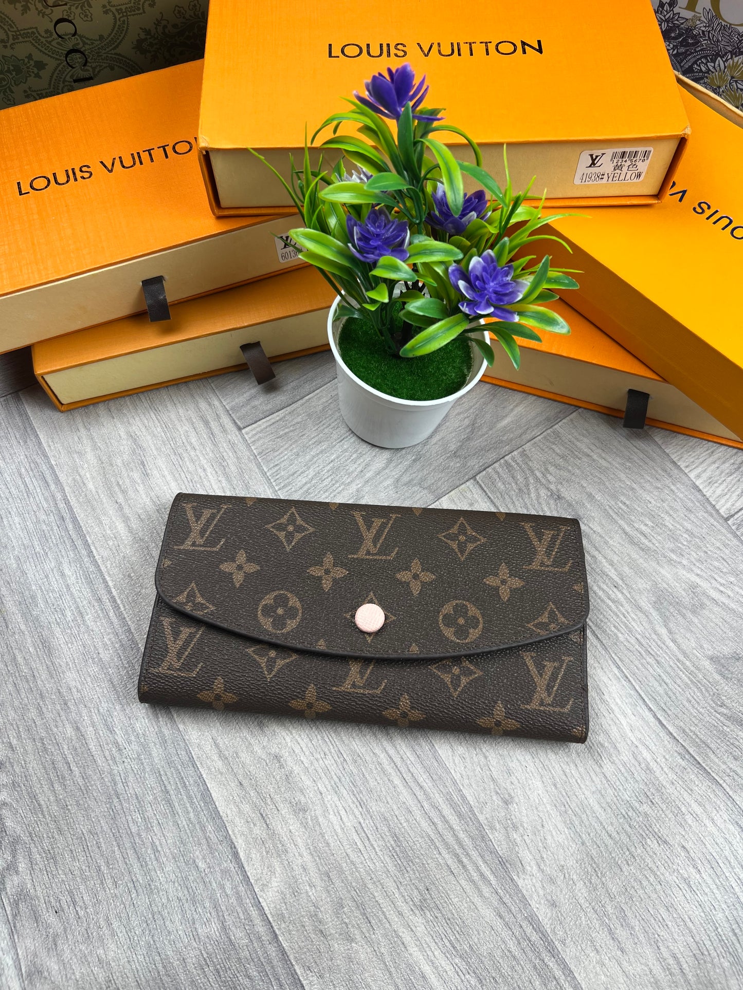 LV purse