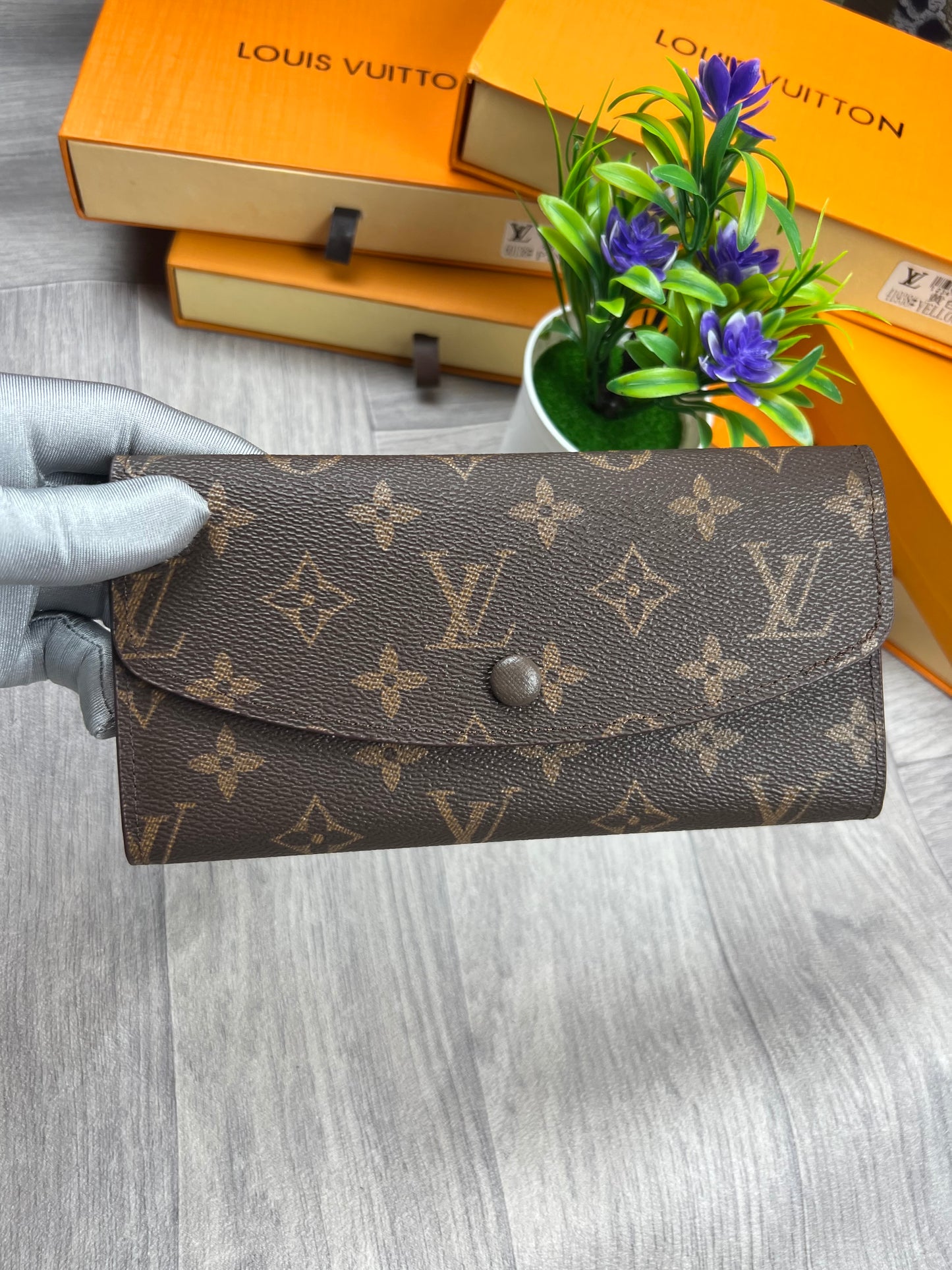 LV purse