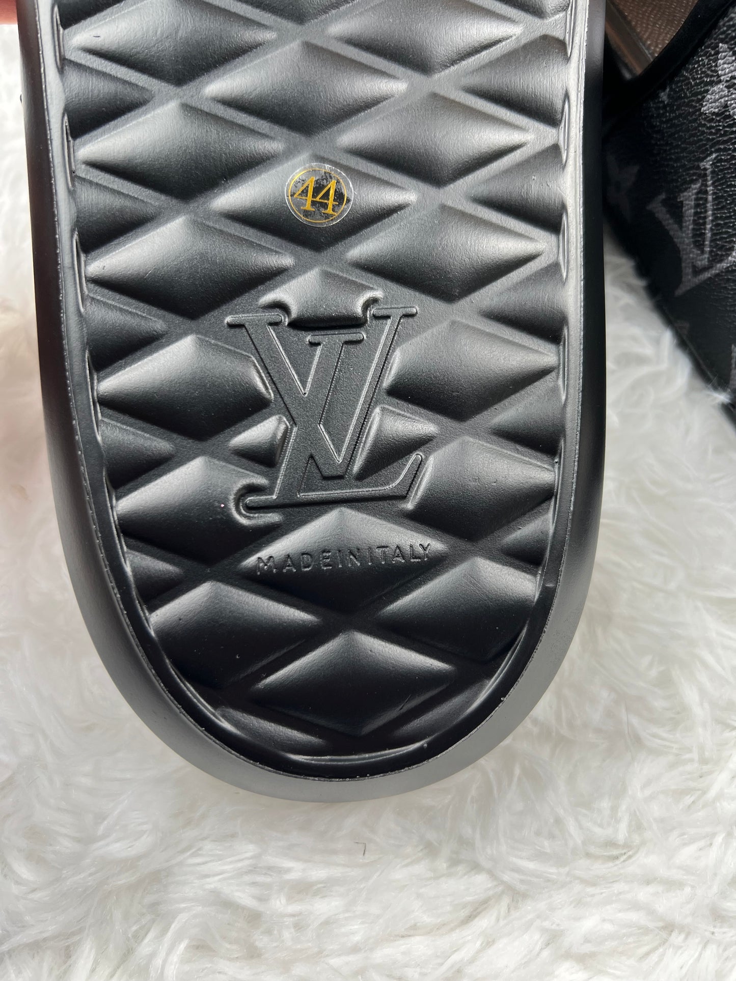 LV monogram sliders