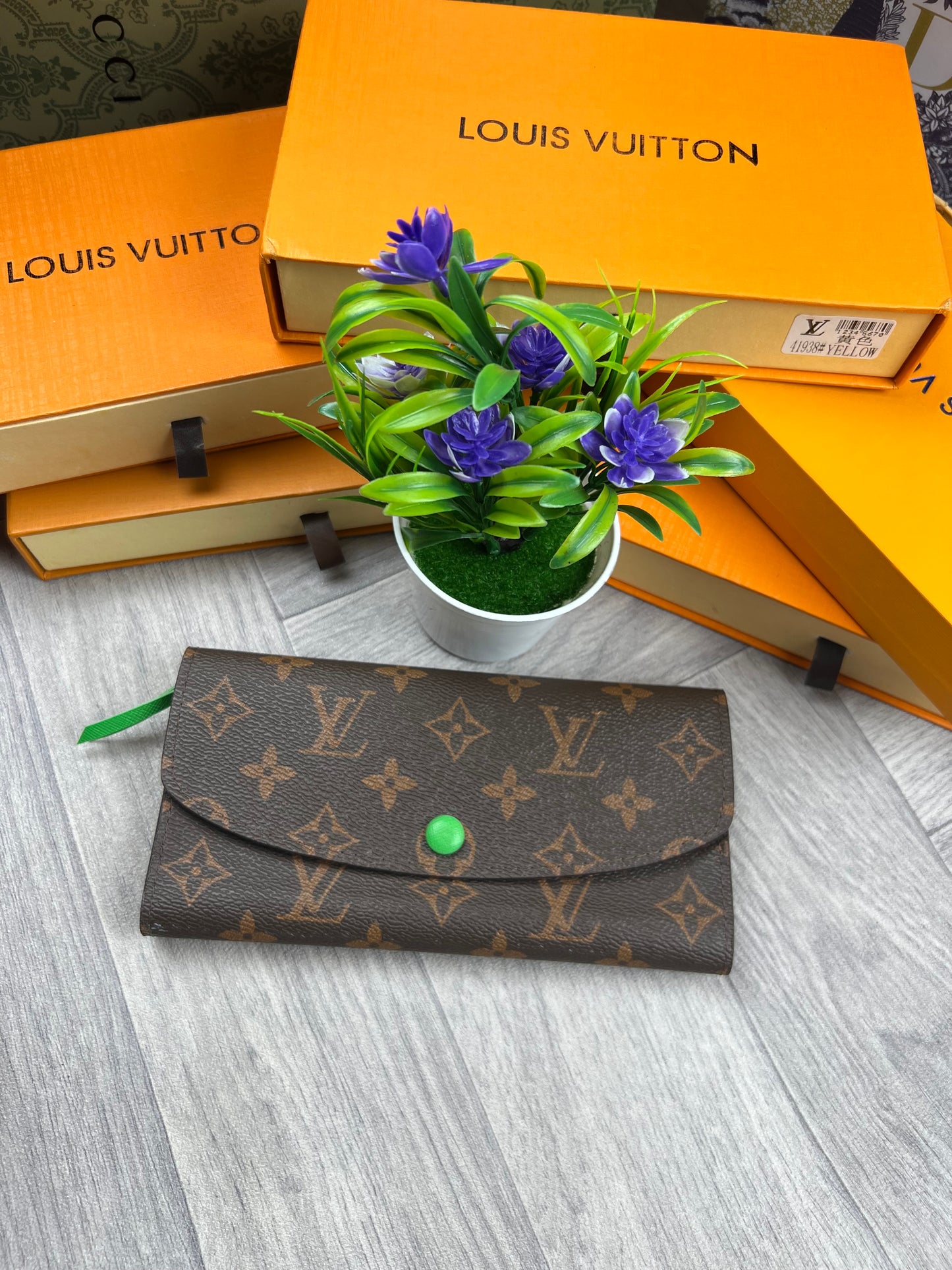 LV purse