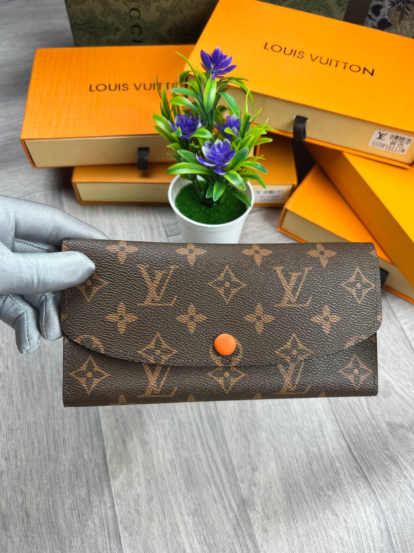 LV purse